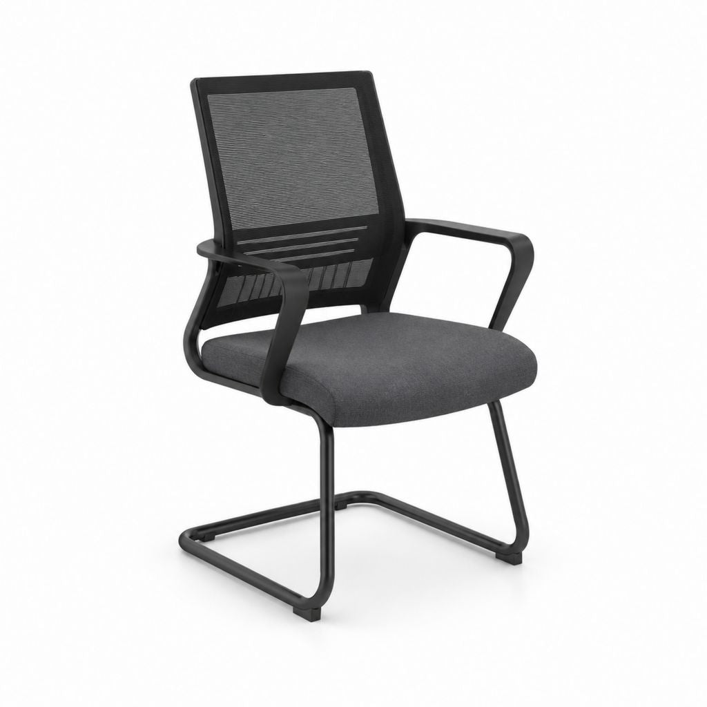 Chaise de bureau visiteur noire et grise en maille polyester avec accoudoirs piètement luge 58 x 60 x 95 cm
